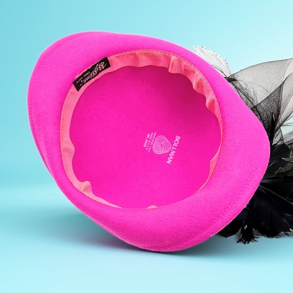 Elegant Pink Fascinator Hat with Black Feather Accents - Picture 4 of 5